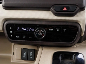 Хетчбэк Honda N-BOX 2019 года, 985000 рублей, Большой Сочи