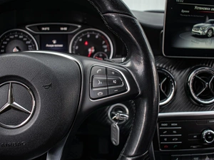Внедорожник Mercedes-benz GLA-класс 2019 года, 1698000 рублей, Краснодар