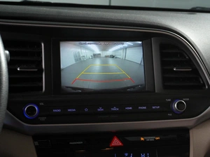 Седан Hyundai Elantra 2019 года, 1683000 рублей, Минеральные Воды