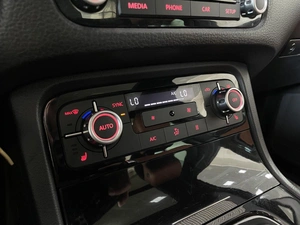 Внедорожник Volkswagen Touareg 2013 года, 2537000 рублей, Солонцы