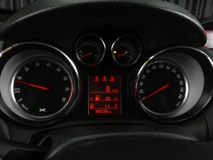 Внедорожник Opel Mokka 2013 года, 999000 рублей, Тюмень