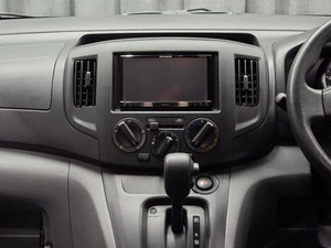 Минивэн Nissan NV200 2018 года, 1660000 рублей, Красноярск