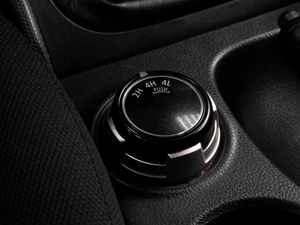 Пикап Mitsubishi L200 2017 года, 1999000 рублей, Тюмень