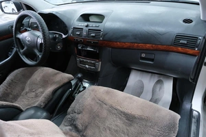 Седан Toyota Avensis 2003 года, 559000 рублей, Омск