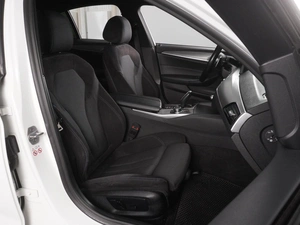 Седан BMW 5 серия 2020 года, 3998000 рублей, Красный Пахарь