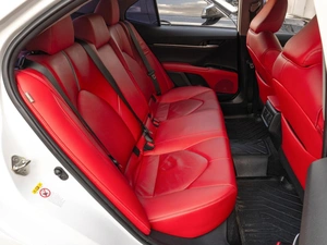Седан Toyota Camry 2018 года, 2499000 рублей, Саратов