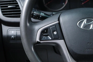 Хетчбэк Hyundai Solaris 2014 года, 920000 рублей, Челябинск