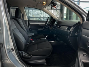 Внедорожник Mitsubishi Outlander 2018 года, 1999999 рублей, Уфа
