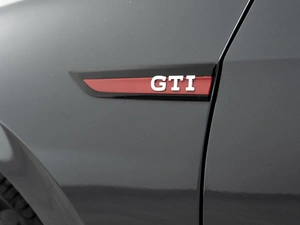 Хетчбэк Volkswagen Golf GTI 2020 года, 3649000 рублей, Саратов