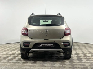 Хетчбэк Renault Sandero Stepway 2016 года, 715500 рублей, Казань