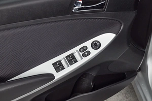 Хетчбэк Hyundai Solaris 2012 года, 897000 рублей, Красноярск