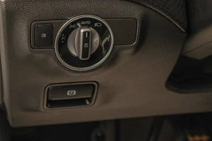 Хетчбэк Mercedes-benz A-класс 2016 года, 1769000 рублей, Челябинск