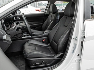 Седан Hyundai Elantra 2024 года, 2290000 рублей, Краснодар