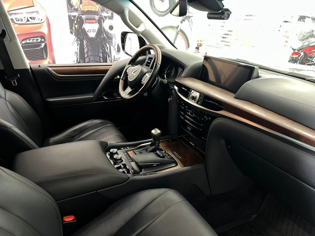 Фото