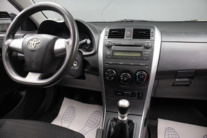 Седан Toyota Corolla 2010 года, 739000 рублей, Оренбург