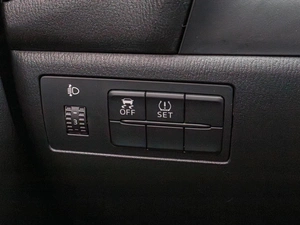 Седан Mazda 3 2013 года, 1100000 рублей, Краснодар