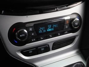 Седан Ford Focus 2012 года, 889000 рублей, Воронеж