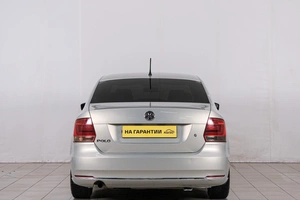 Седан Volkswagen Polo 2011 года, 699000 рублей, Красноярск