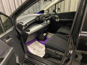Минивэн Honda Freed 2013 года, 999000 рублей, Красноярск