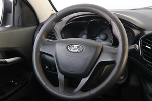 Седан ВАЗ (LADA) Vesta 2019 года, 759000 рублей, Омск