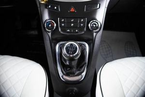 Минивэн Chevrolet Orlando 2012 года, 1389000 рублей, Пермь