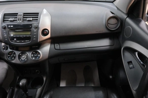 Внедорожник Toyota RAV4 2012 года, 1529000 рублей, Омск