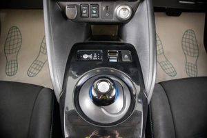 Хетчбэк Nissan Leaf 2018 года, 1749000 рублей, Пермь