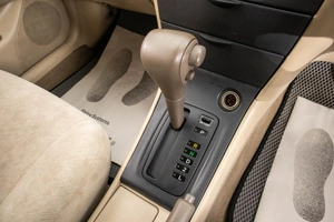 Универсал Toyota Corolla Fielder 2000 года, 589000 рублей, Барнаул