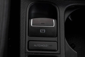 Внедорожник Volkswagen Tiguan 2011 года, 1189000 рублей, Кемерово