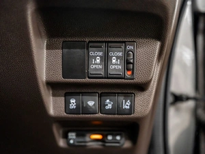 Минивэн Honda Freed+ 2020 года, 1780000 рублей, Красноярск