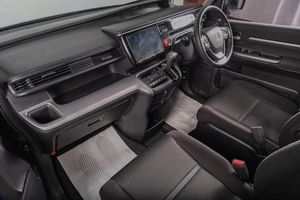 Минивэн Honda Stepwgn Spada 2019 года, 2699000 рублей, Томск