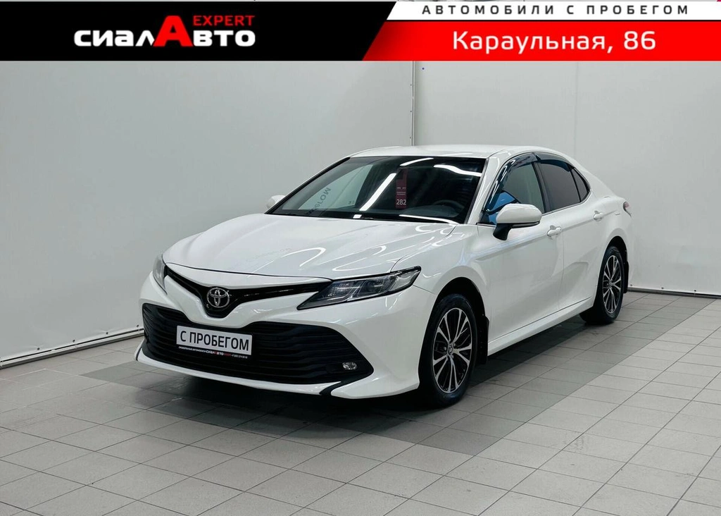 Седан Toyota Camry 2018 года, 2080000 рублей, Красноярск