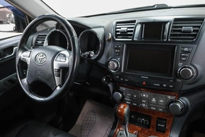Внедорожник Toyota Highlander 2013 года, 2379000 рублей, Новокузнецк