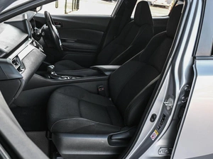 Внедорожник Toyota C-HR 2018 года, 2049000 рублей, Кирилловка