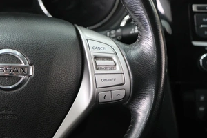 Внедорожник Nissan X-Trail 2018 года, 1799000 рублей, Омск