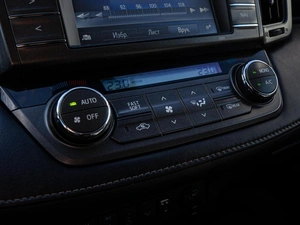 Внедорожник Toyota RAV4 2014 года, 2090000 рублей, Волгоград