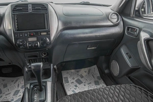 Внедорожник Toyota RAV4 2004 года, 849000 рублей, Барнаул