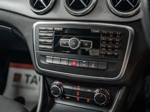 Седан Mercedes-benz CLA-класс 2013 года, 1275000 рублей, Красноярск