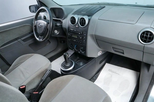 Хетчбэк Ford Fusion 2003 года, 369000 рублей, Челябинск
