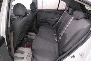 Хетчбэк Kia Rio 2011 года, 699000 рублей, Красноярск