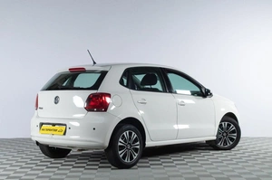 Хетчбэк Volkswagen Polo 2012 года, 899000 рублей, Челябинск