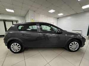 Хетчбэк Opel Astra 2011 года, 515000 рублей, Ачинск