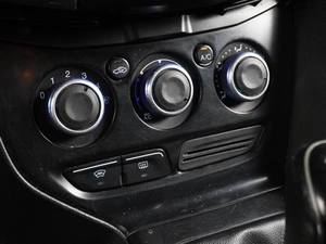 Хетчбэк Ford Focus 2013 года, 699000 рублей, Воронеж