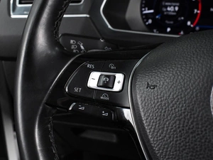 Внедорожник Volkswagen Tiguan 2017 года, 2594000 рублей, Воронеж