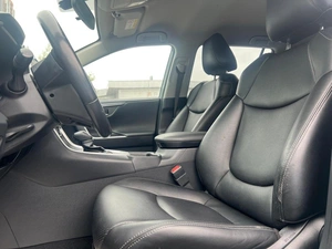Внедорожник Toyota RAV4 2019 года, 3199000 рублей, Ижевск