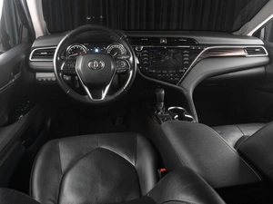 Седан Toyota Camry 2019 года, 3160000 рублей, Тюмень