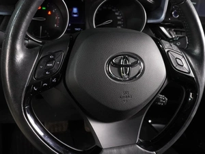Внедорожник Toyota C-HR 2020 года, 2749000 рублей, Воронеж
