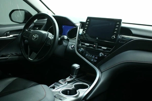 Седан Toyota Camry 2021 года, 3650000 рублей, Красноярск