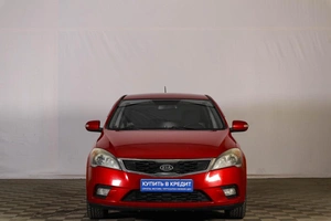Хетчбэк Kia Ceed 2011 года, 719000 рублей, Тюмень