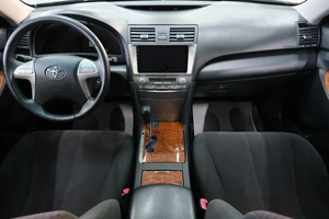 Седан Toyota Camry 2011 года, 1999000 рублей, Омск